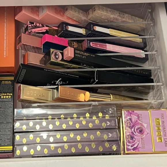 HIGH-END Mystery Box ($100.00) - Picture 16 of 16